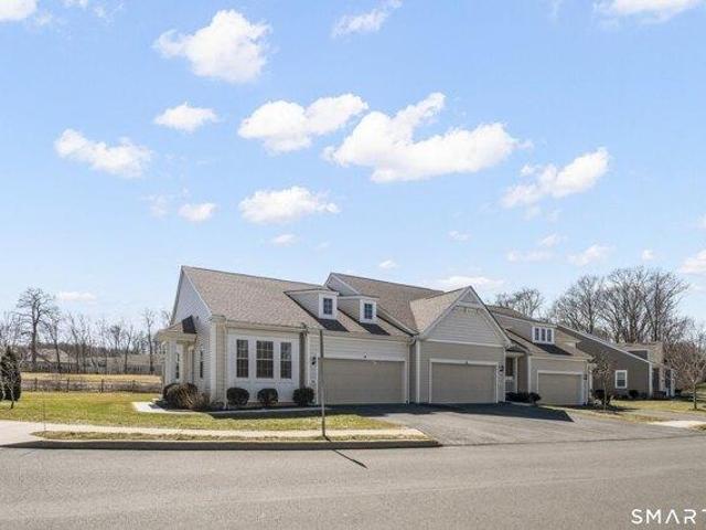 Condo for sale in Oxford, Connecticut