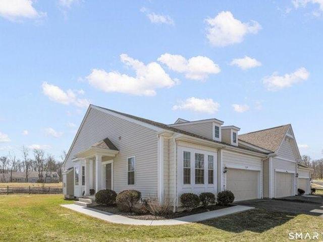 Condo for sale in Oxford, Connecticut