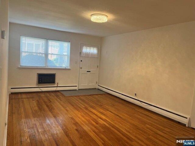 Condo for sale in Palisades Park, New Jersey
