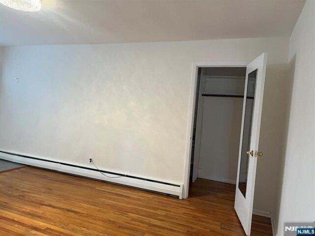 Condo for sale in Palisades Park, New Jersey