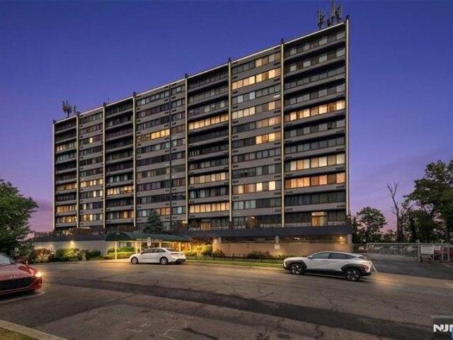 Condo for sale in Passaic, New Jersey