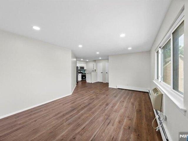 Condo for sale in Passaic, New Jersey