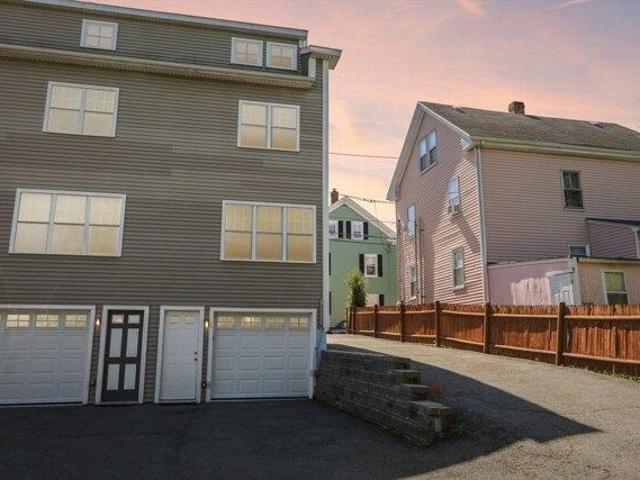 Condo for sale in Peabody, Massachusetts