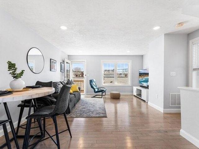 Condo for sale in Peabody, Massachusetts