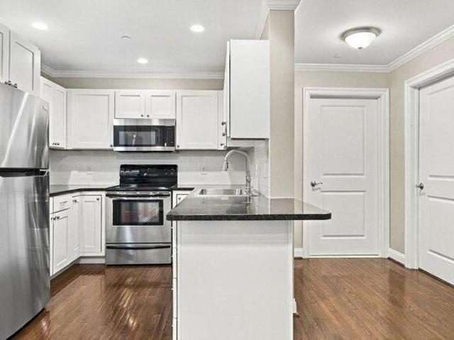 Condo for sale in Peabody, Essex County