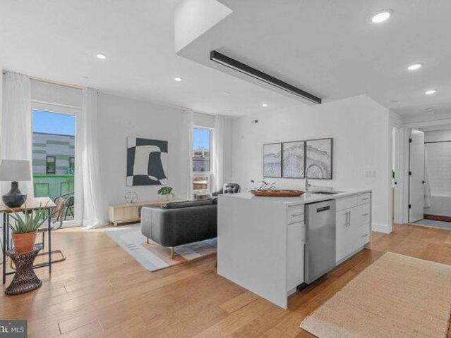 Condo for sale in Philadelphia, Pennsylvania