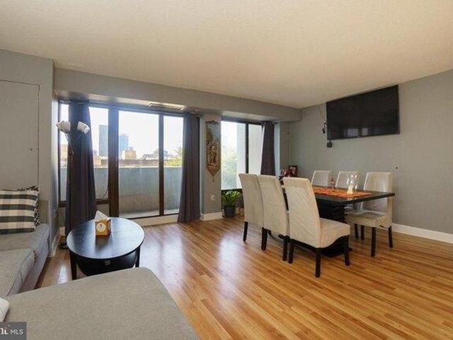 Condo for sale in South Philadelphia, Philadelphia