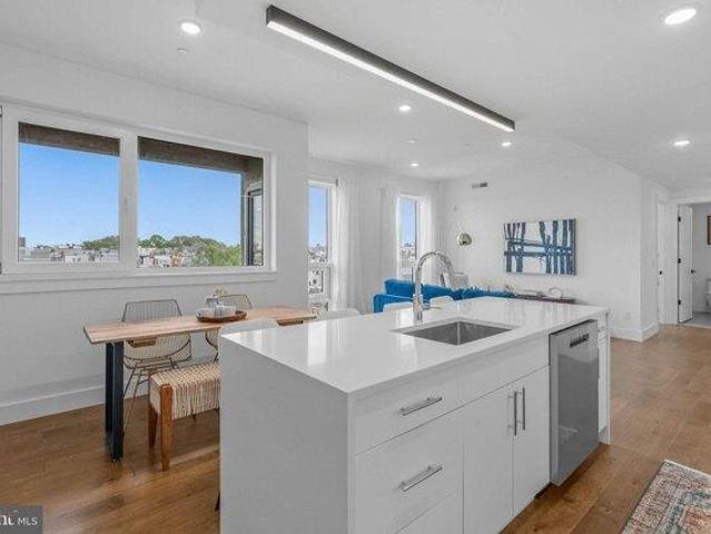 Condo for sale in Philadelphia, Pennsylvania