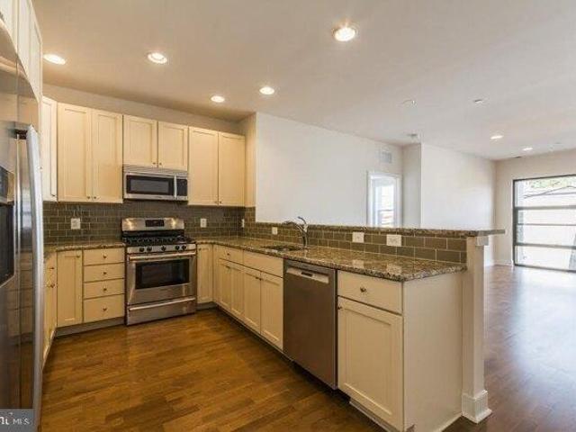 Condo for sale in South Philadelphia, Philadelphia