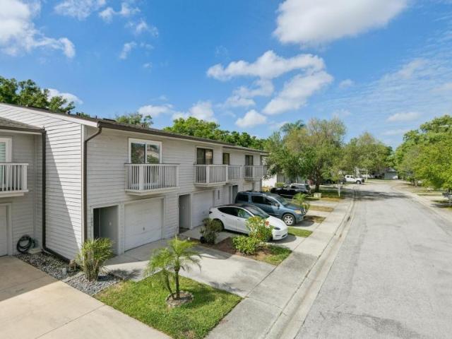 Condo for sale in Pinellas Park, Florida