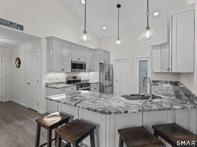 Condo for sale in Plainfield, Connecticut
