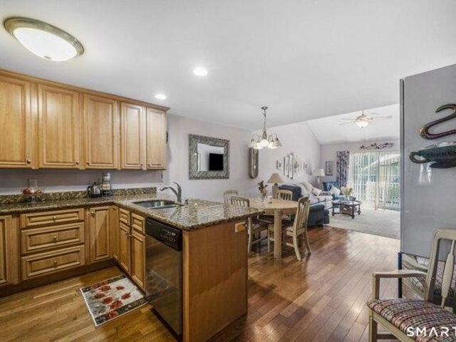 Condo for sale in Plainville, Connecticut