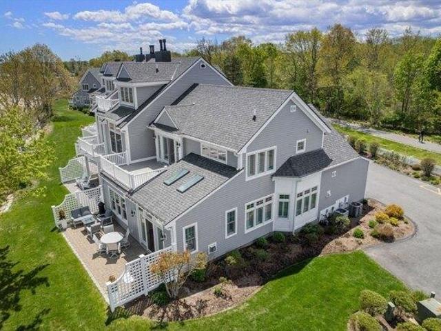 Condo for sale in Manomet, Massachusetts