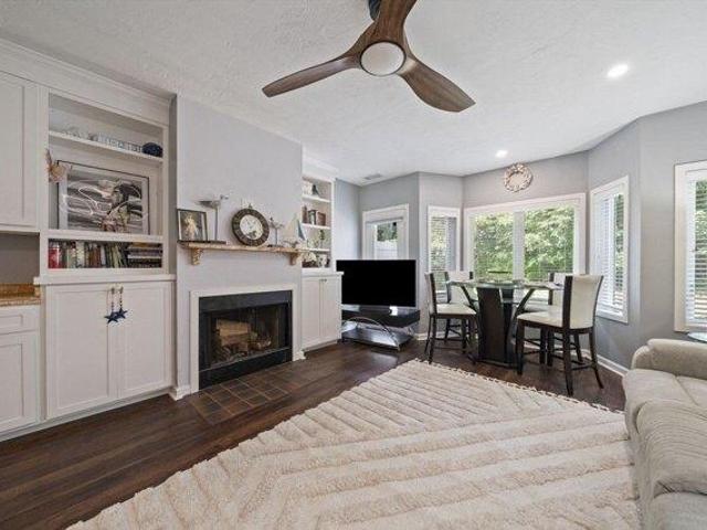 Condo for sale in Manomet, Massachusetts