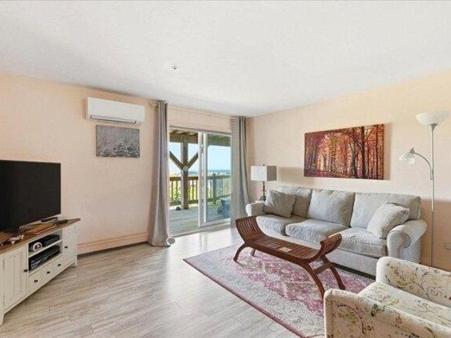 Condo for sale in Manomet, Massachusetts