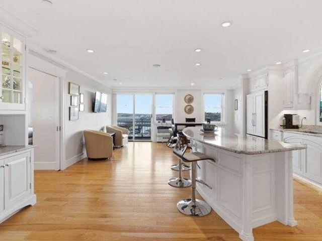 Condo for sale in Peaks Island, Maine