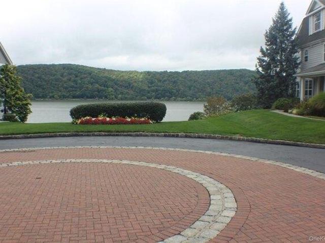 Condo for sale in Poughkeepsie, New York