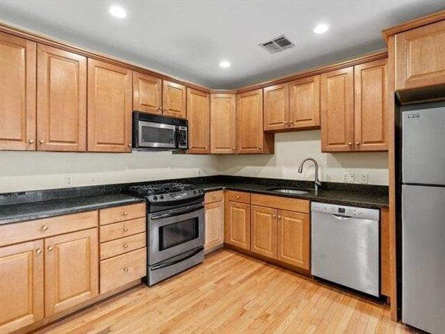 Condo for sale in Quincy, Massachusetts