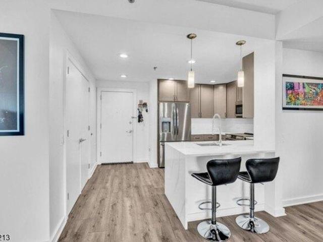 Condo for sale in Rahway, New Jersey
