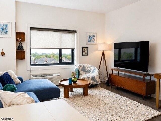 Condo for sale in Rahway, Union County