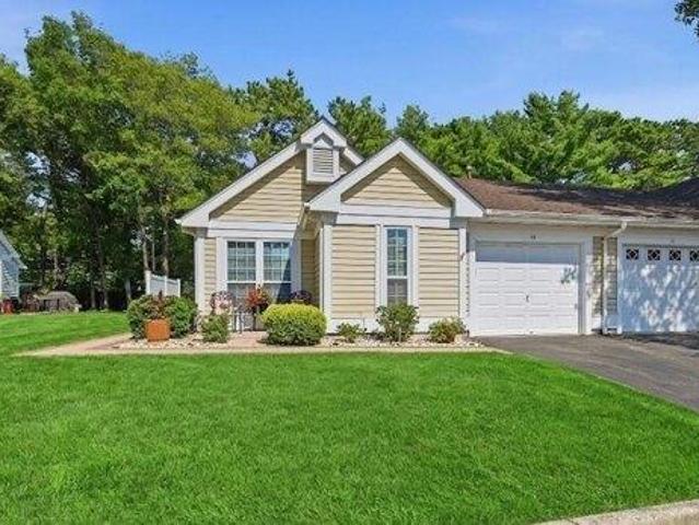 Condo for sale in Centereach, New York