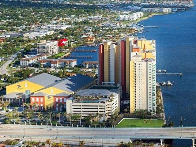 Condo for sale in Riviera Beach, Florida