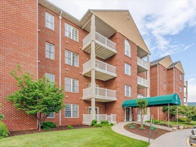 Condo for sale in Roanoke