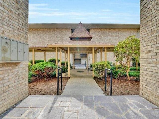Condo for sale in Roanoke