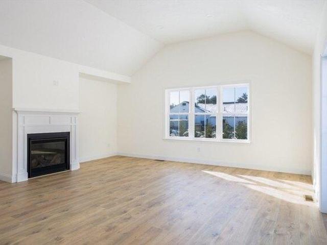 Condo for sale in Rochester, Massachusetts