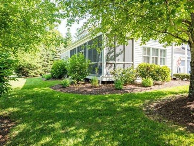Condo for sale in Rochester, Massachusetts