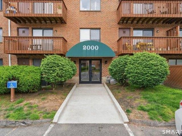 Condo for sale in Rocky Hill, Connecticut