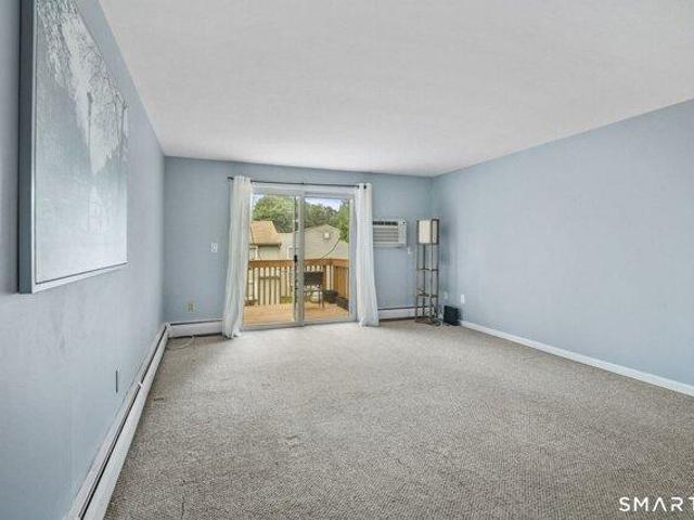 Condo for sale in Rocky Hill, Connecticut