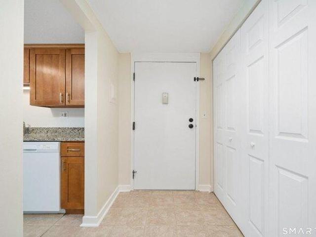 Condo for sale in Rocky Hill, Connecticut