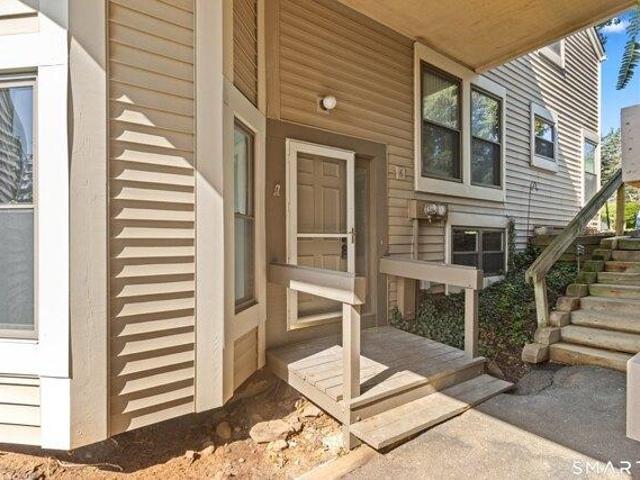 Condo for sale in Rocky Hill, Connecticut