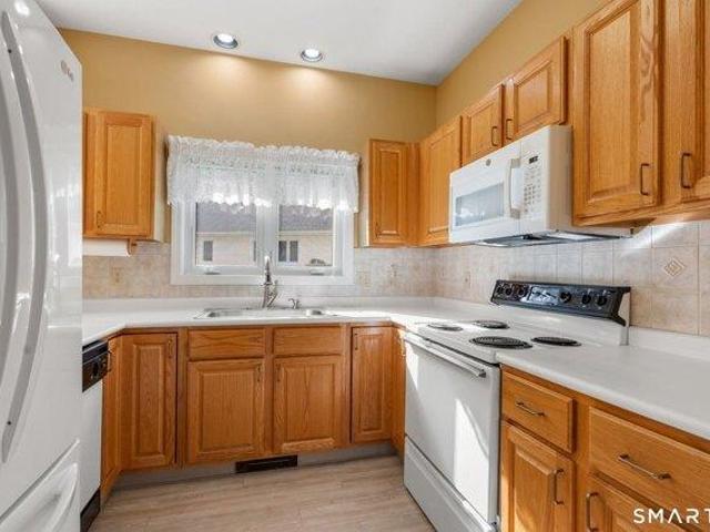 Condo for sale in Rocky Hill, Capitol Planning Region