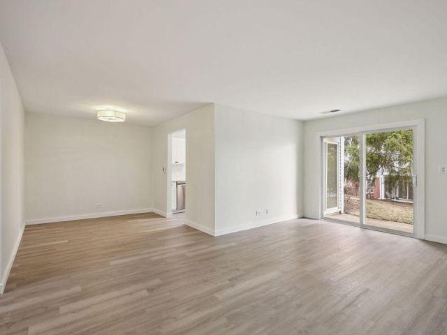 Condo for sale in Medinah, Illinois