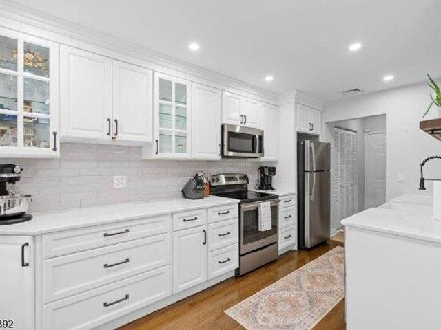 Condo for sale in Rutherford, New Jersey
