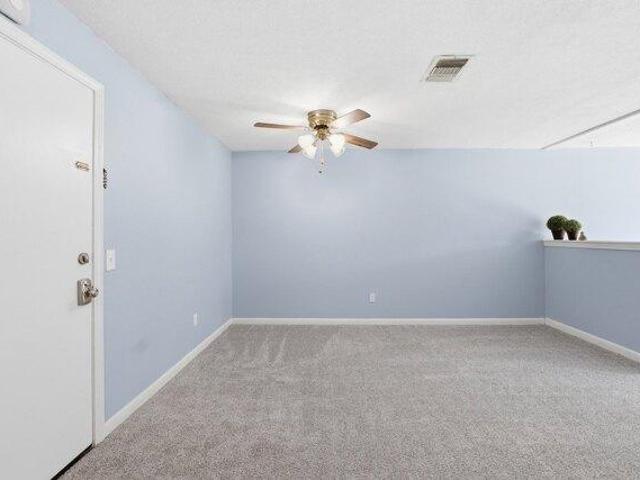 Condo for sale in Rutland, Massachusetts