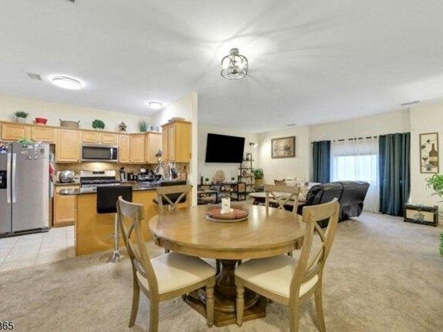 Condo for sale in Saddle Brook, Bergen County