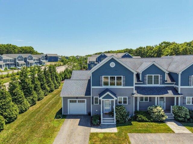 Condo for sale in Cataumet, Massachusetts