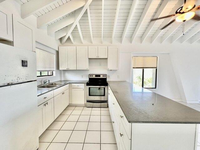 Condo for sale in Saint Thomas, Missouri