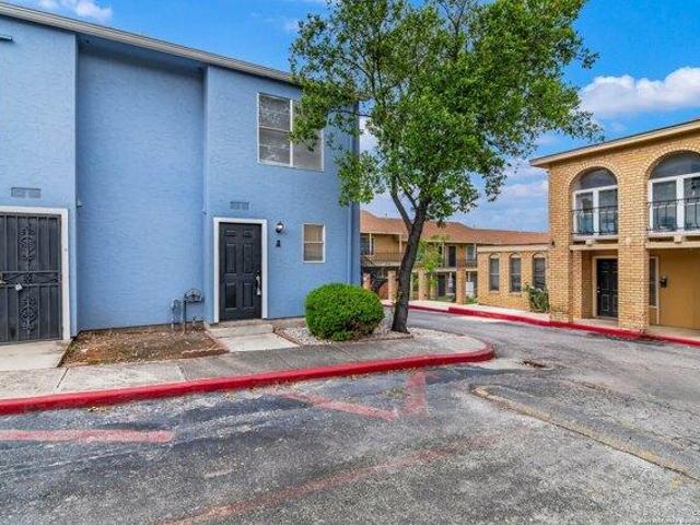Condo for sale in San Antonio Condo for sale in San Antonio