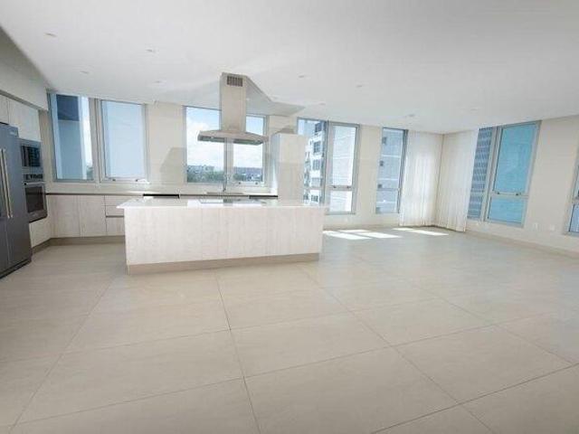 Condo for sale in San Juan
