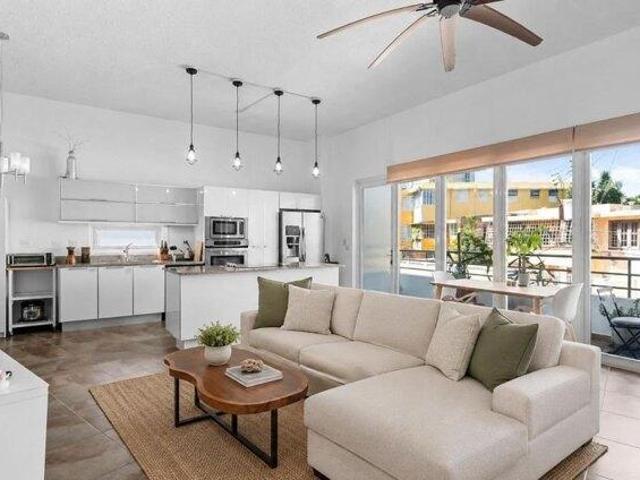 Condo for sale in San Juan