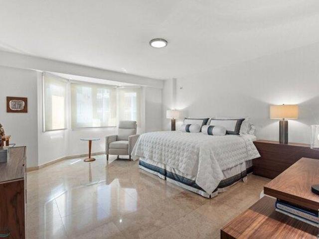 Condo for sale in San Juan