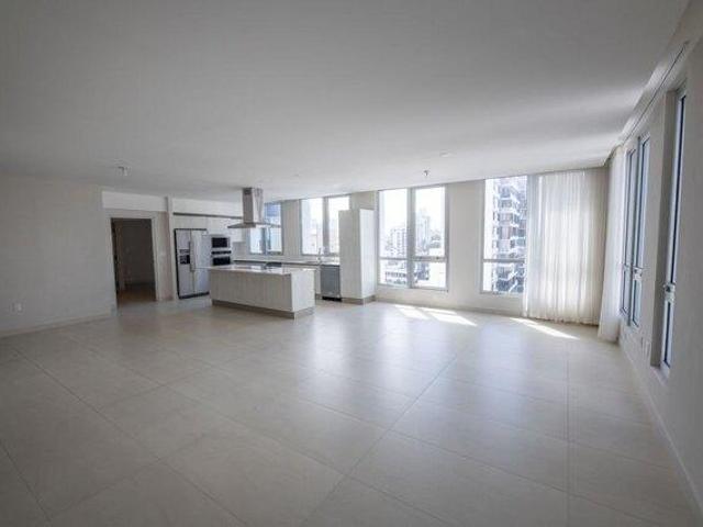 Condo for sale in San Juan