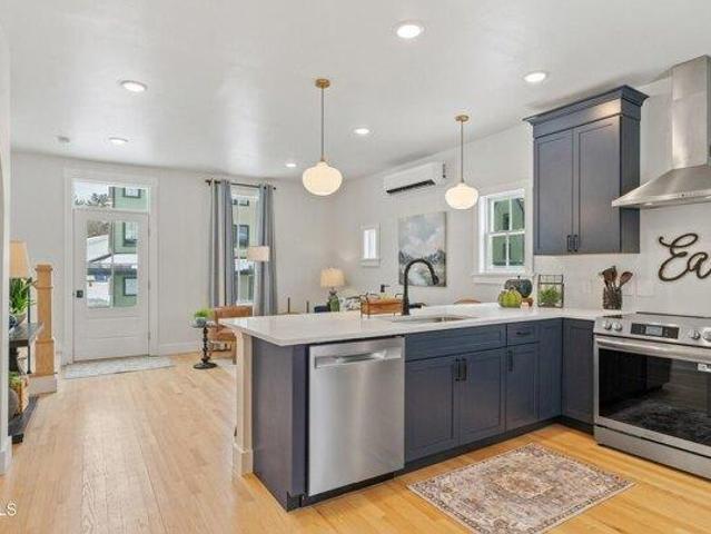 Condo for sale in Saratoga, New York