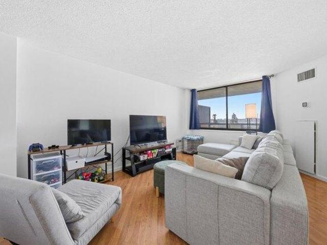 Condo for sale in Hudson, New Jersey