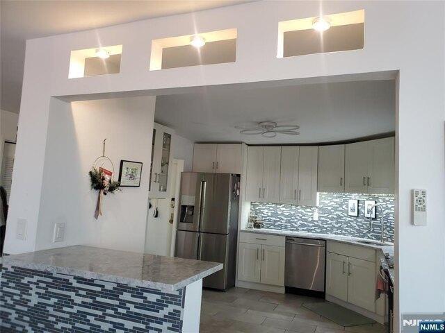 Condo for sale in Hudson, New Jersey