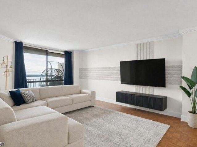 Condo for sale in Hudson, New Jersey